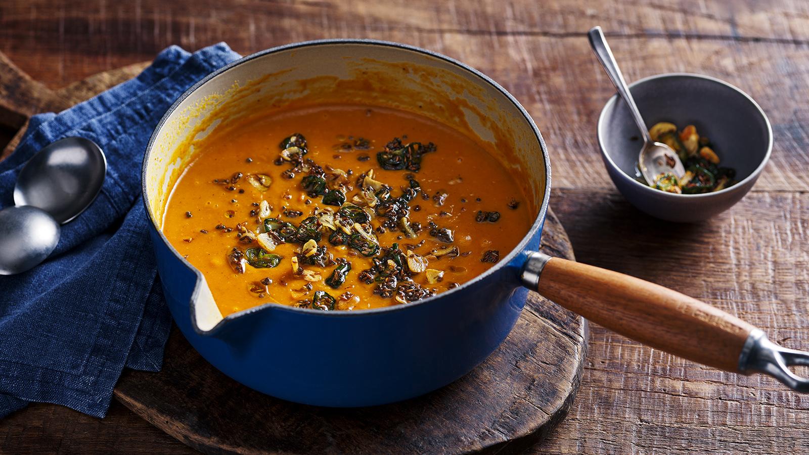 Curried pumpkin soup