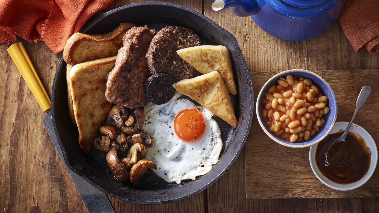 Full Scottish skillet breakfast 