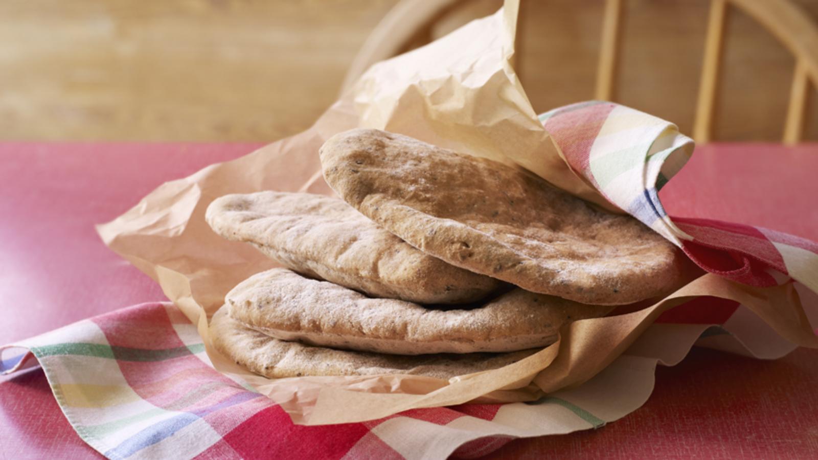 Pitta Bread Recipe - BBC Food