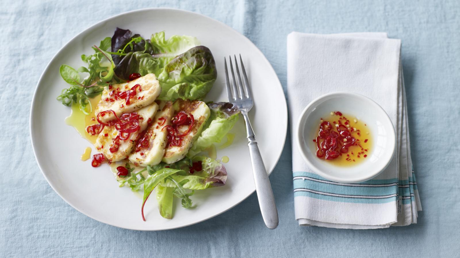 Halloumi with quick sweet chilli sauce