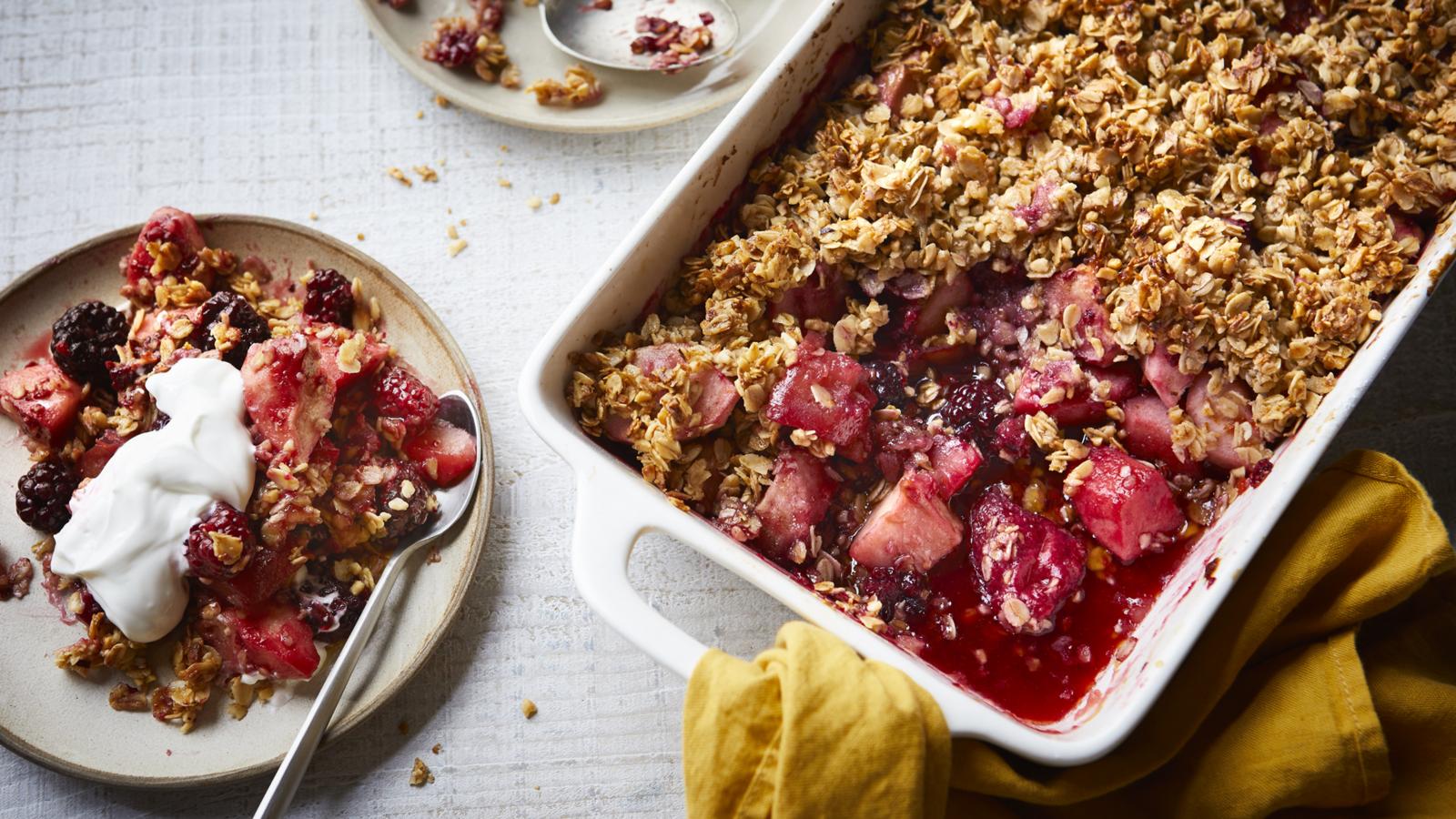 Healthy apple crumble