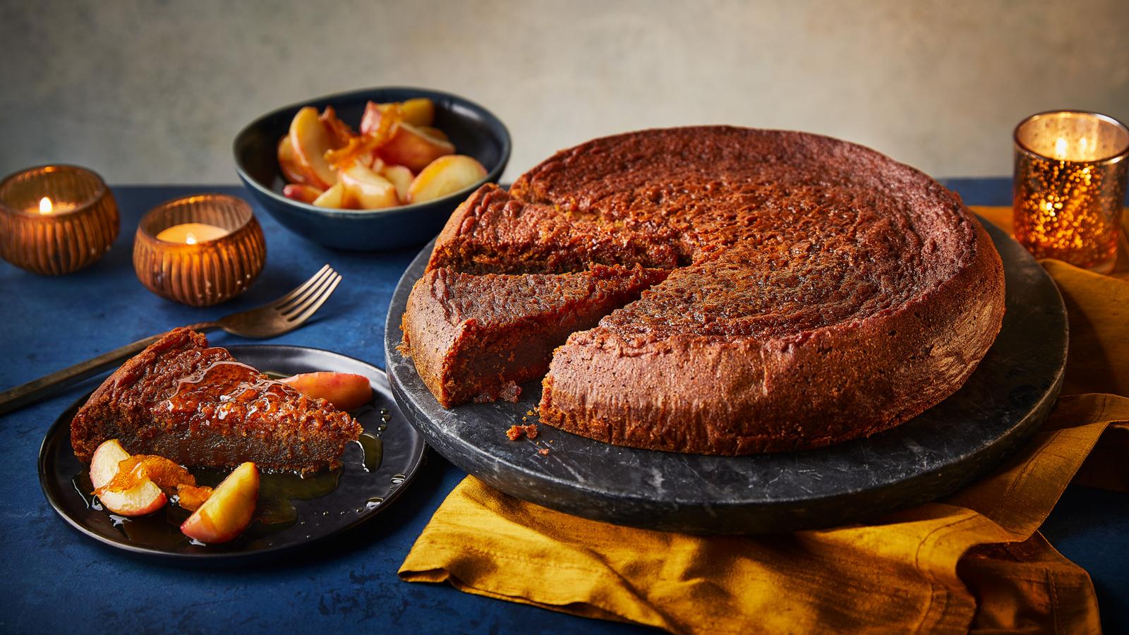 Honey cake and caramelised apples