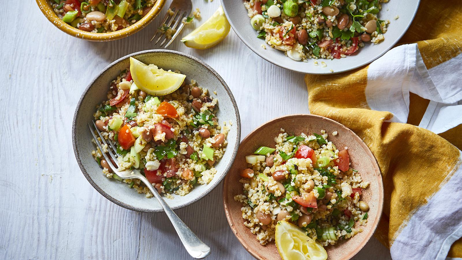 Hot bulgur wheat salad