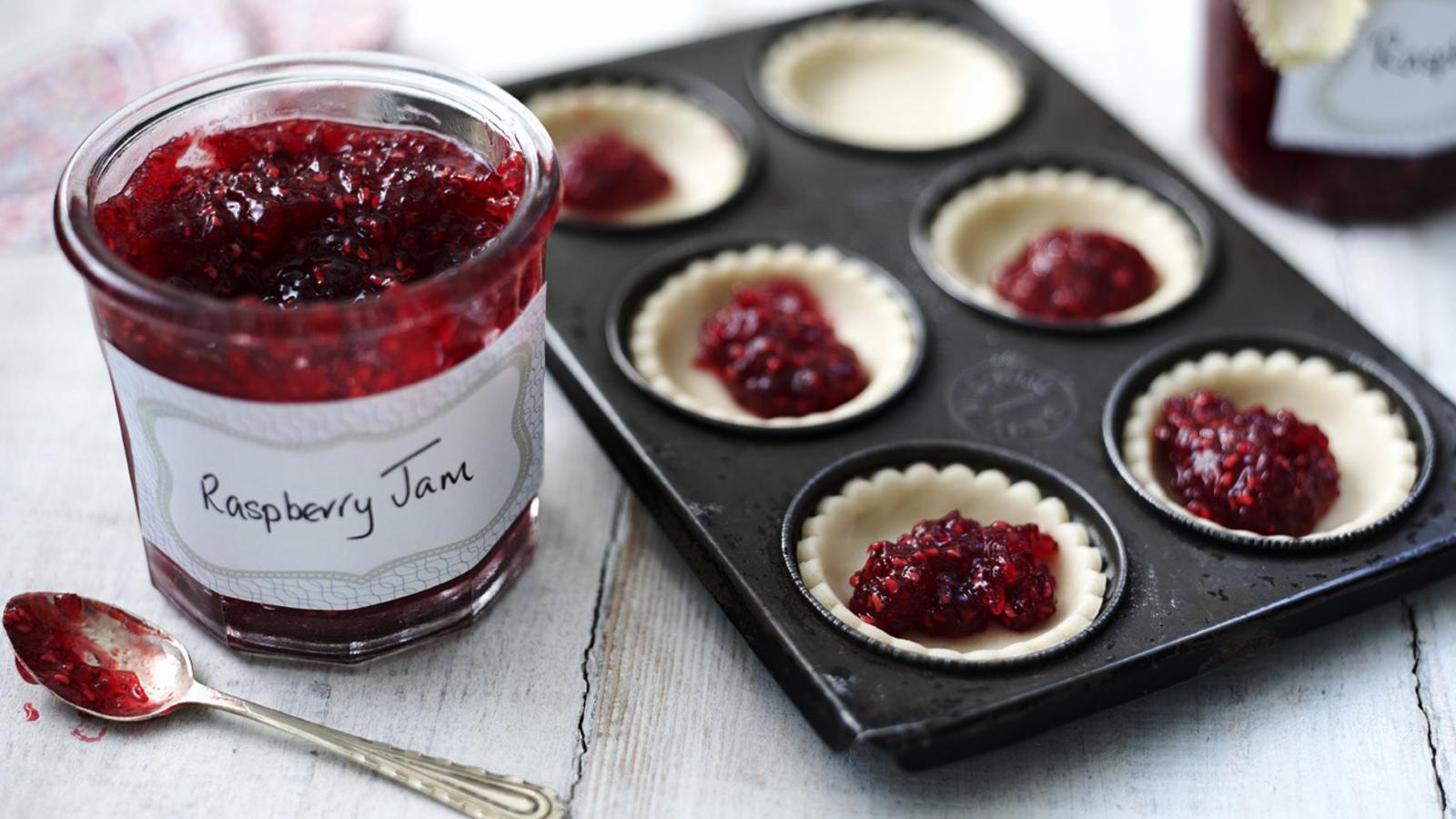 How to sterilise jars - BBC Food