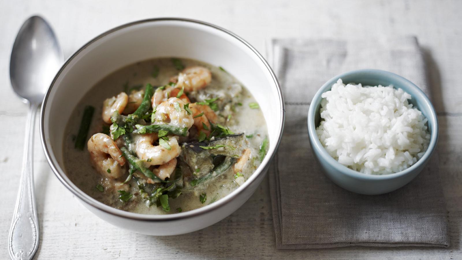 Chicken and prawn thai green curry on sale