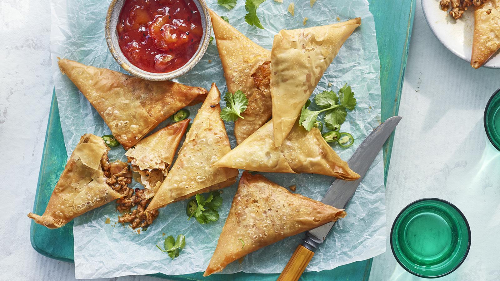 Keema samosas (lamb samosas)