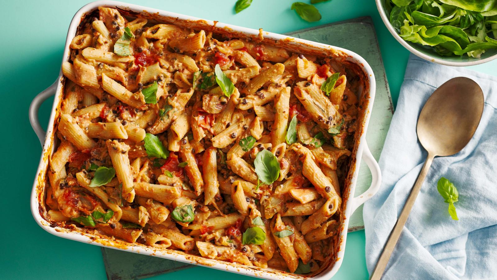 Lentil, courgette and feta pasta bake