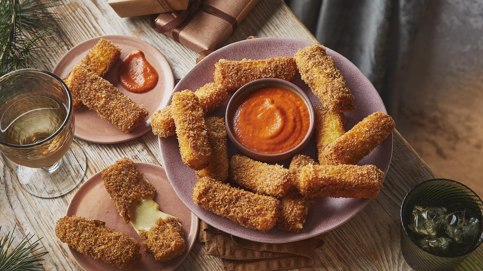 Masala mozzarella sticks