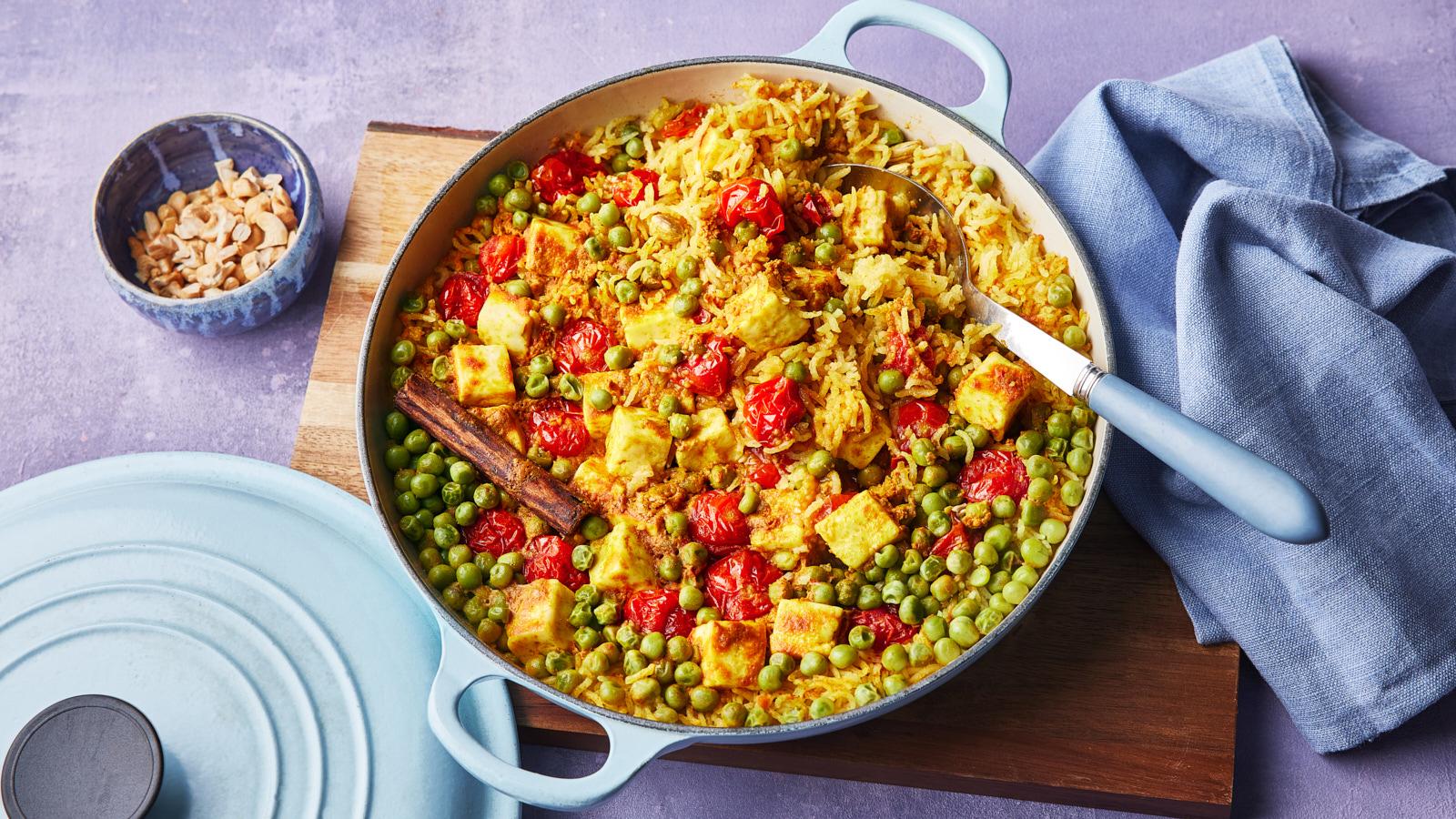 Matar paneer one-pot with rice and tomatoes