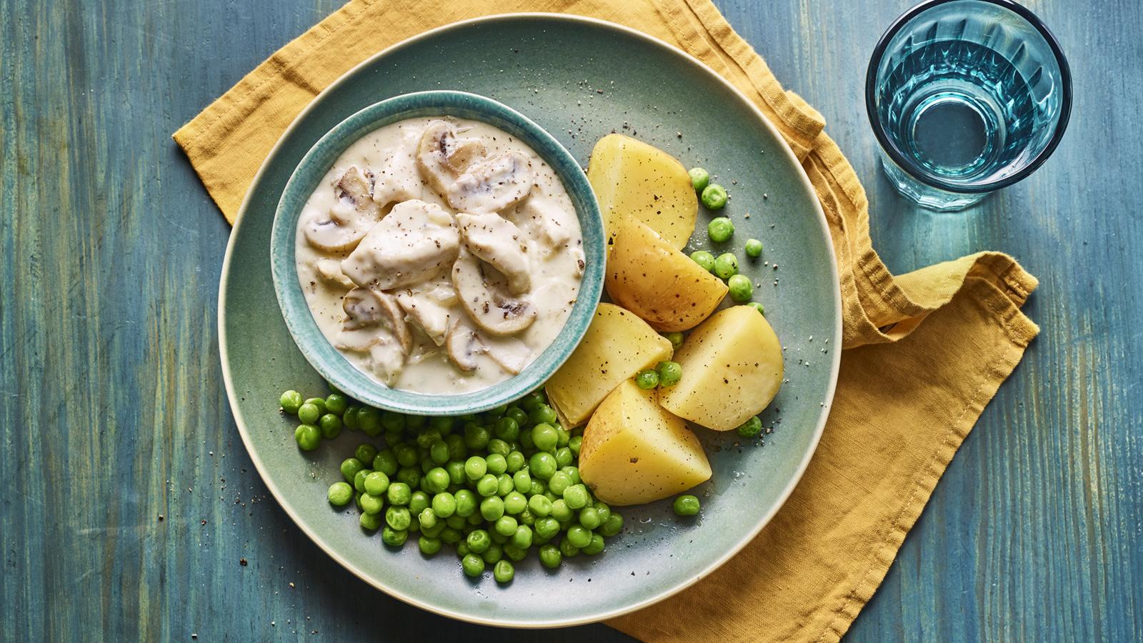 Microwave creamy chicken and mushrooms