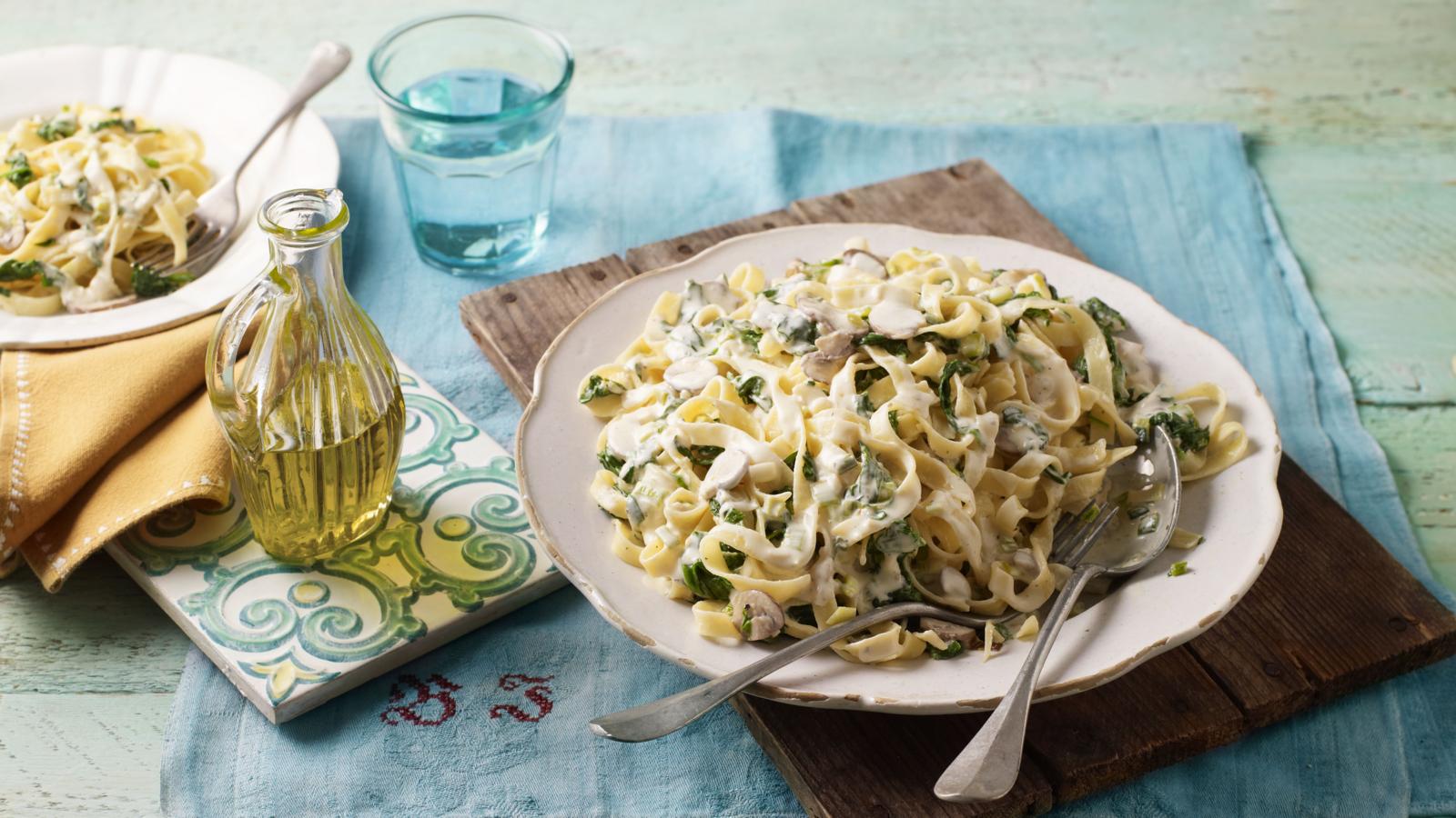 Mushroom and spinach tagliatelle