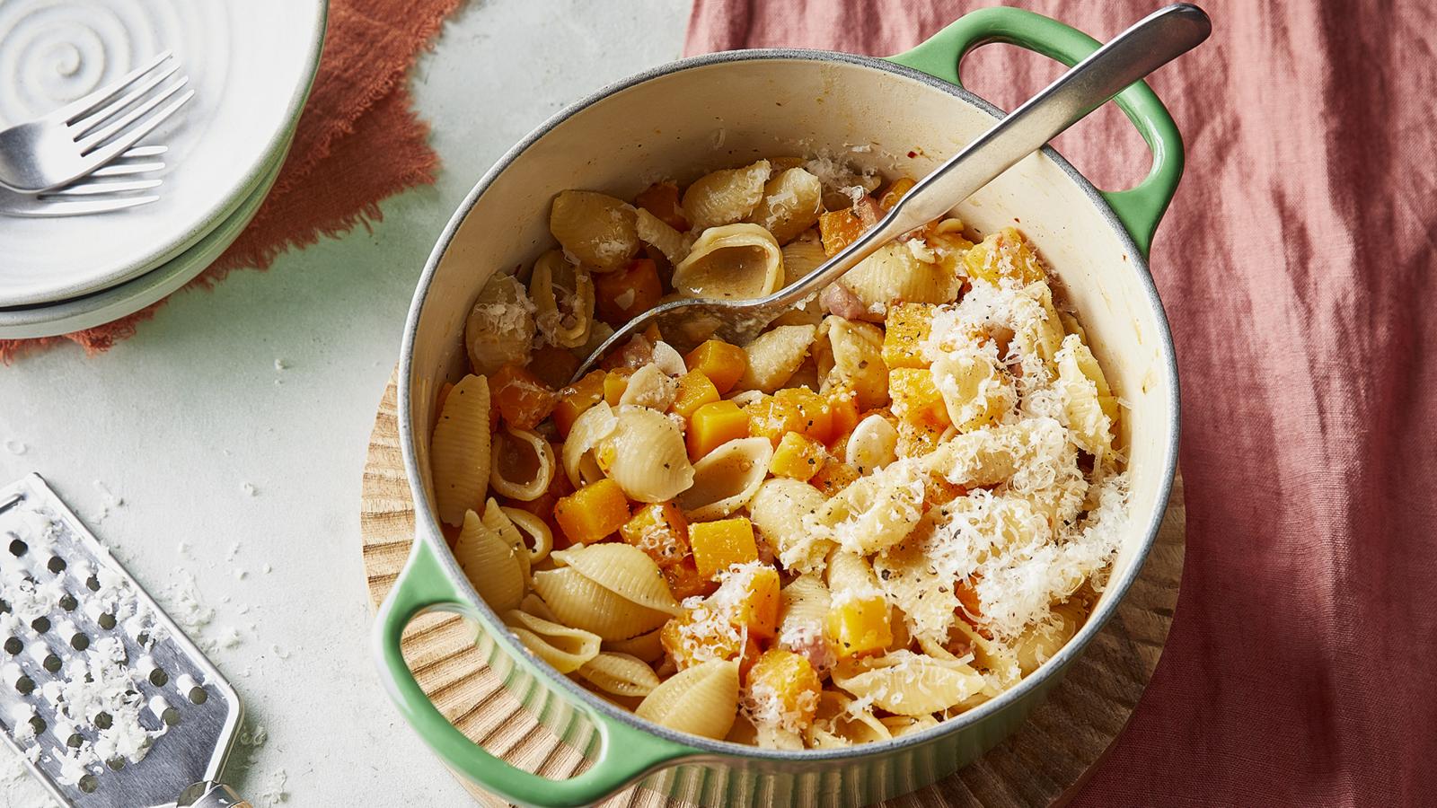 One-pan creamy squash pasta