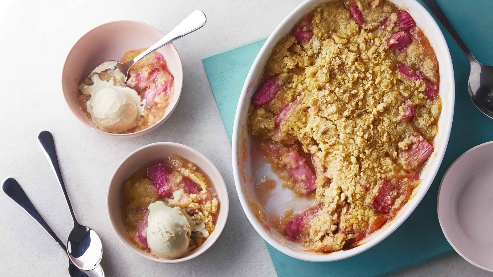 Plum, cranberry and orange crumble recipe - BBC Food