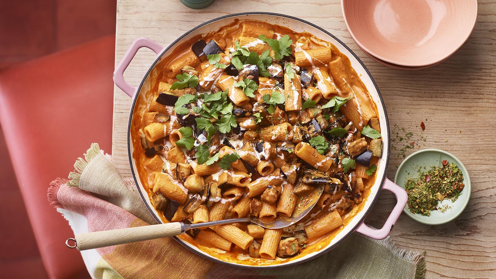 Rigatoni makhani with fried aubergine