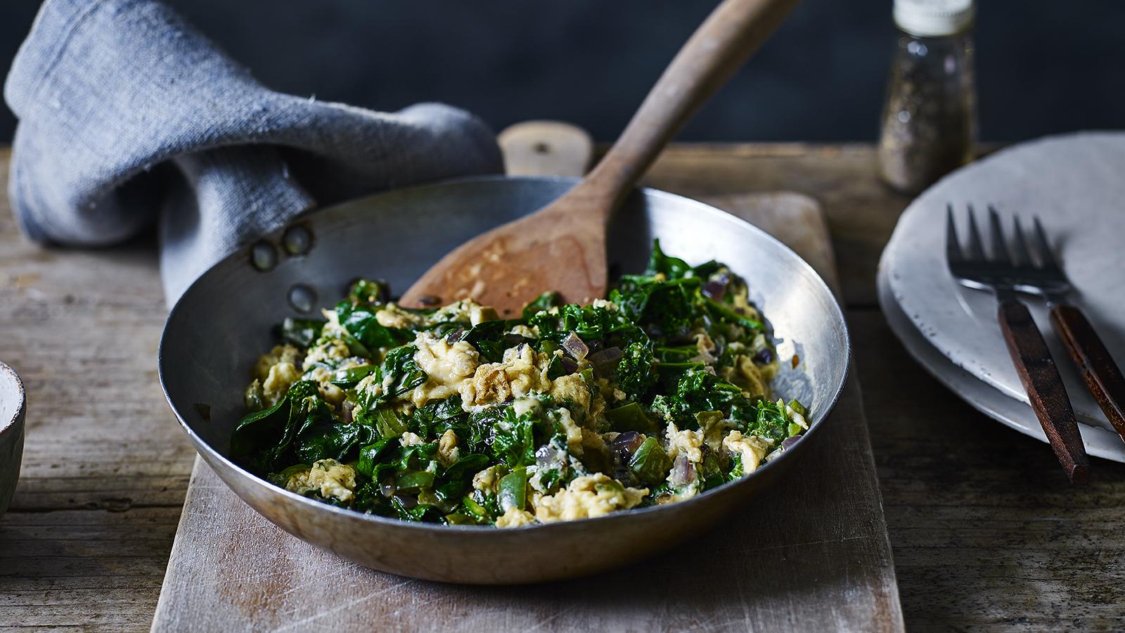 Scrambled eggs with spinach and kale