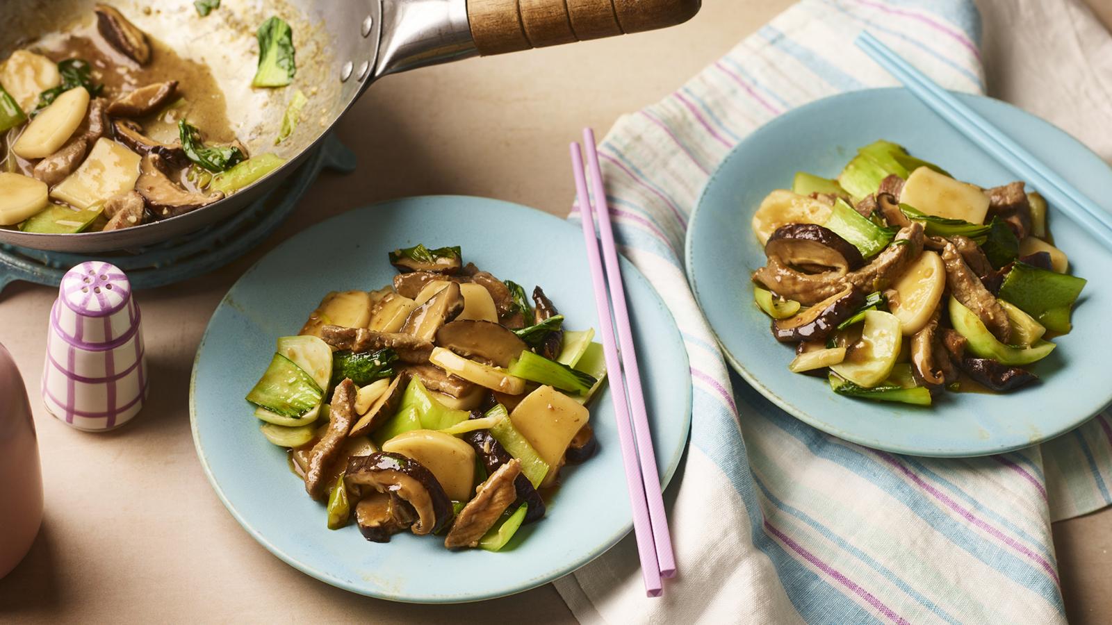 Shanghainese rice cake and pork stir-fry