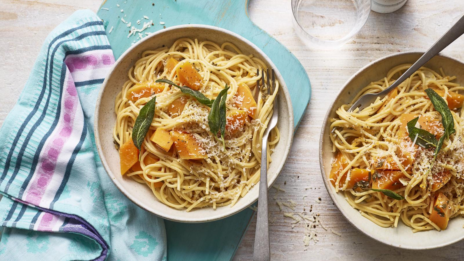 Slow cooker butternut squash and sage pasta 