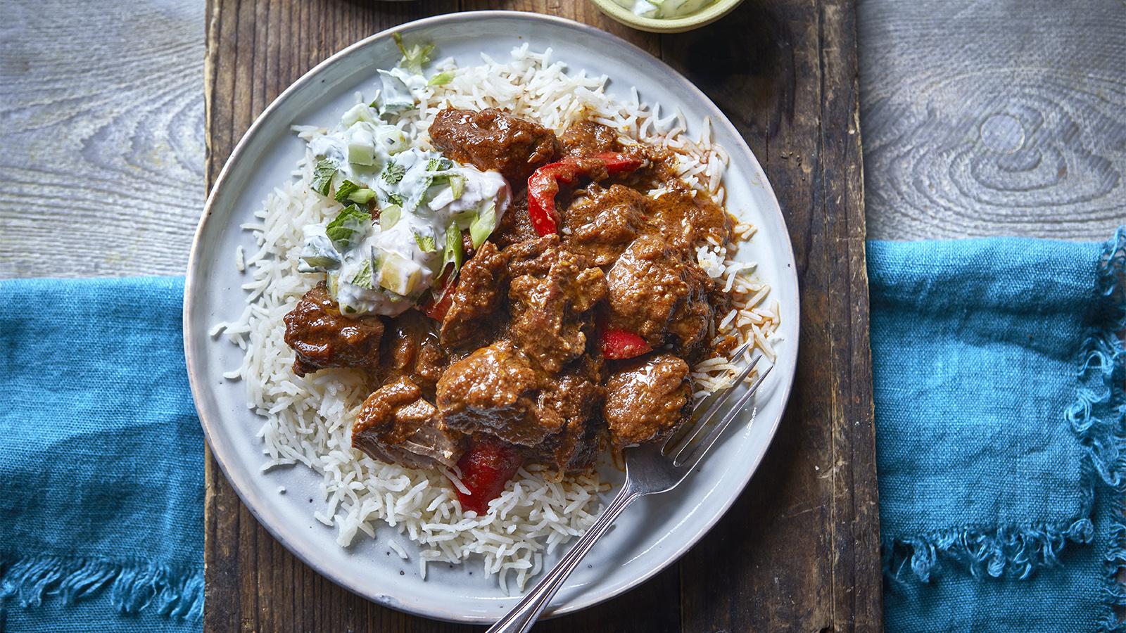 Slow cooker lamb rogan josh