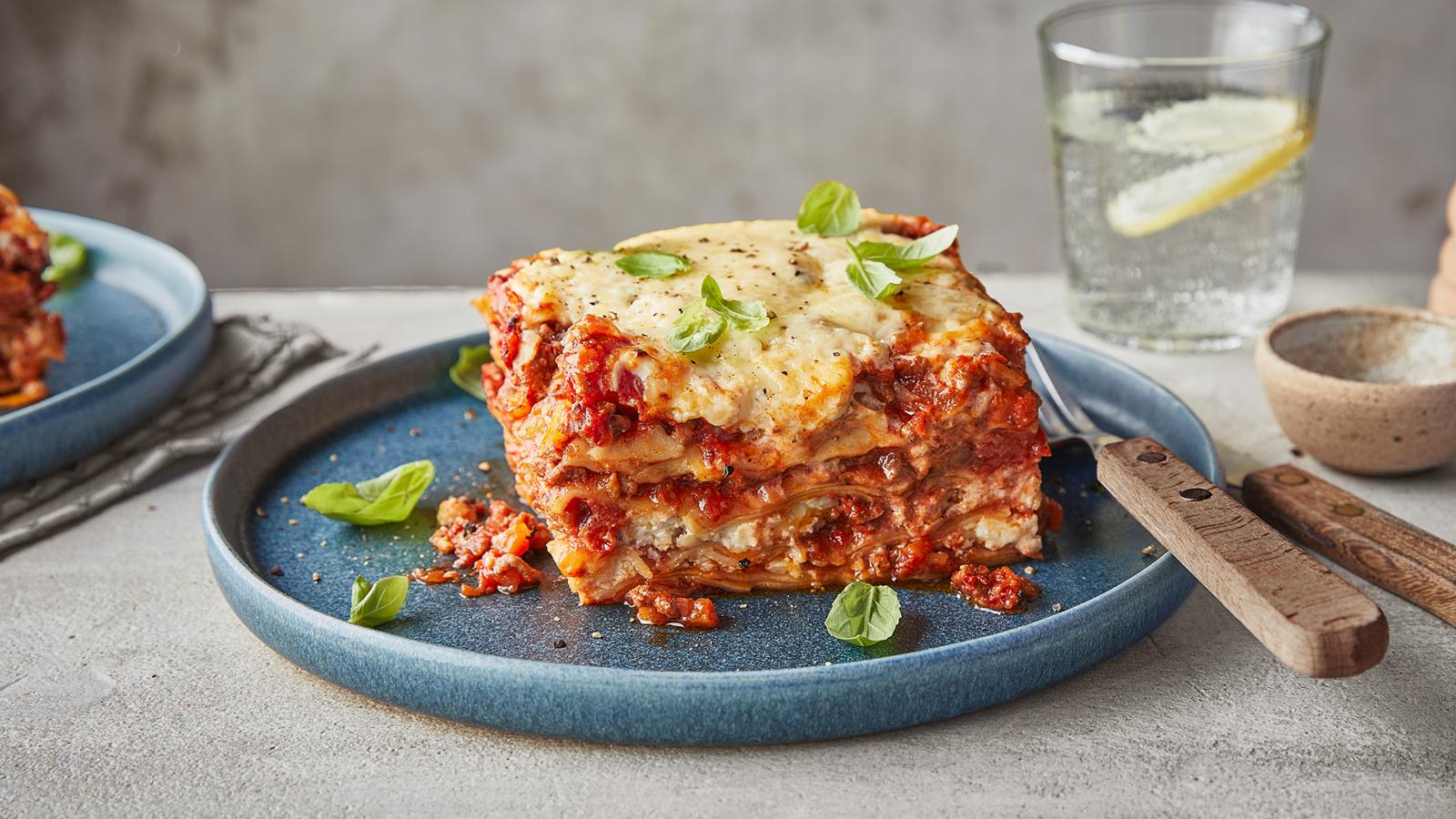 Slow cooker beef lasagne