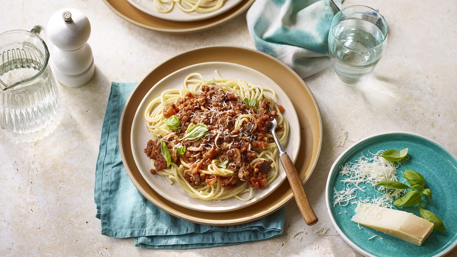 Slow Cooker Veggie Bolognese Recipe - BBC Food