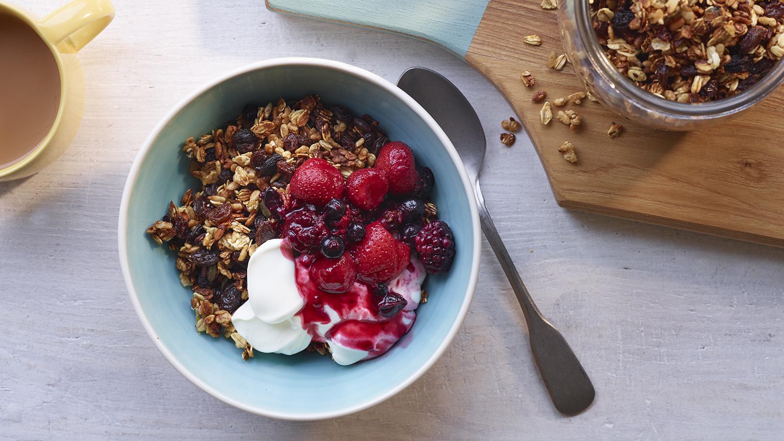 Healthy granola with berry compôte