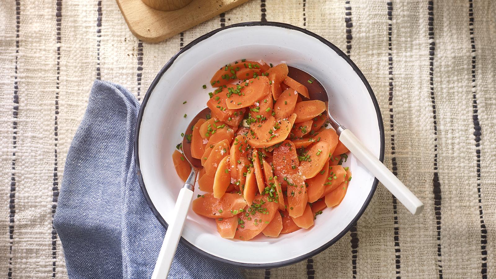 Steamed carrots recipe - BBC Food