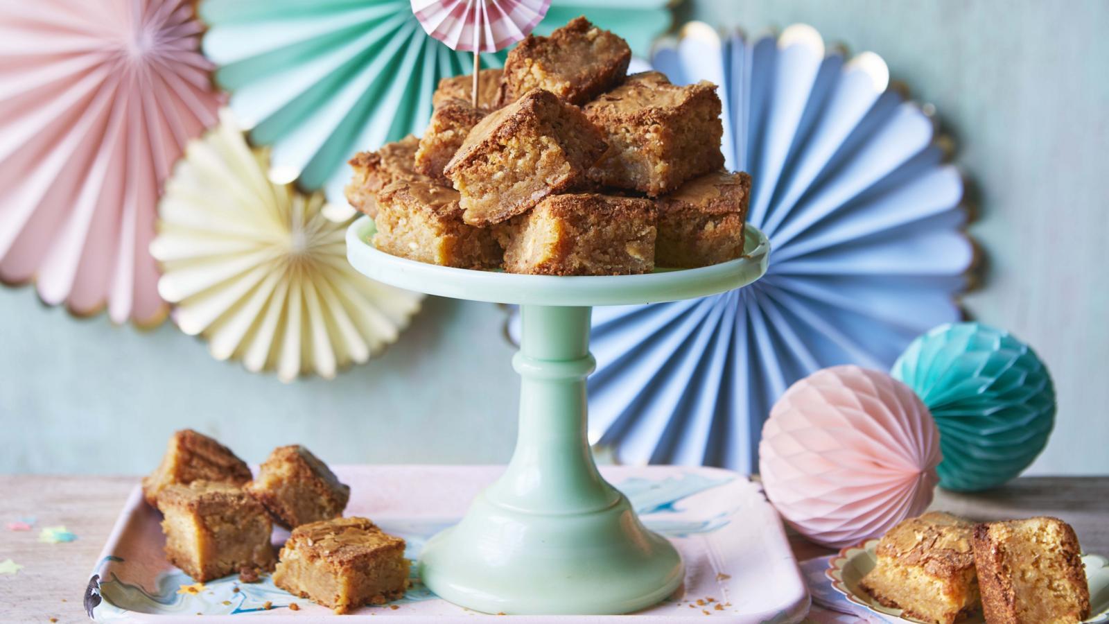 Gingerbread blondies recipe - BBC Food