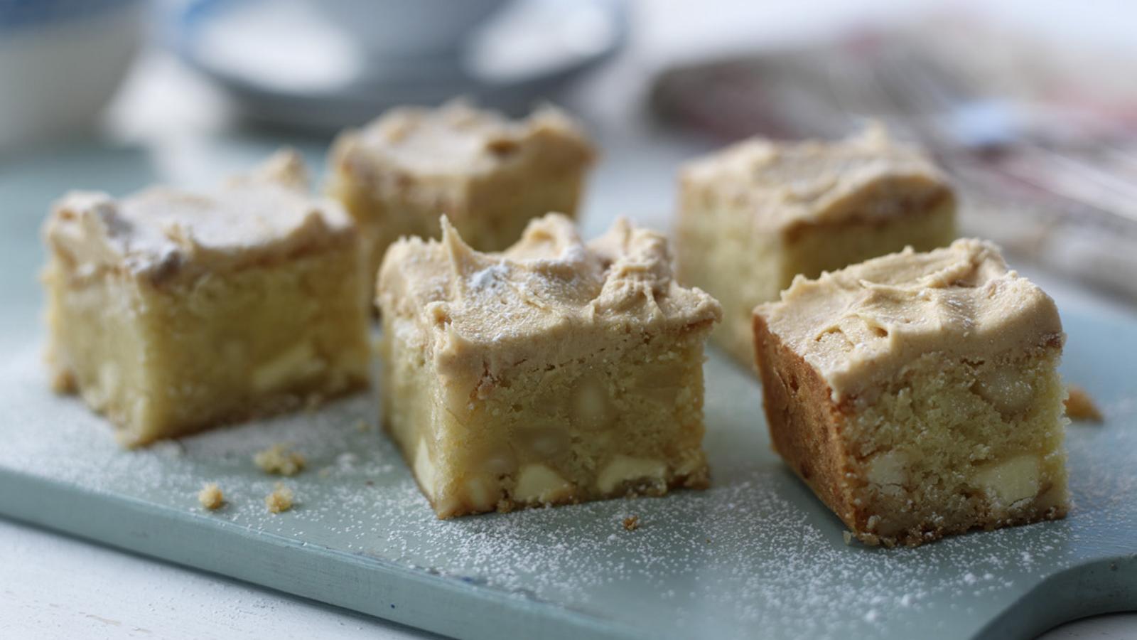 White chocolate brownies (blondies)