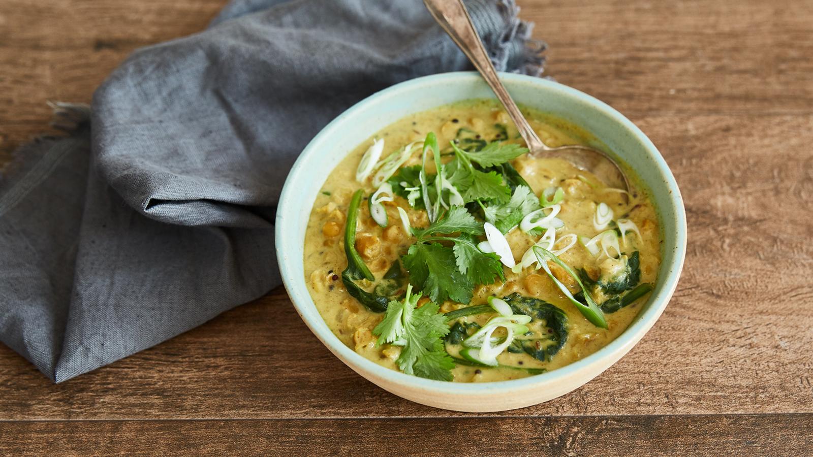 Coconut, turmeric and yellow split pea soup