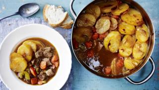 donals_irish_beef_stew_85494_16x9