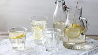 Elderflower cordial recipe - BBC Food