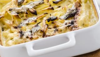 Chicken, leek and cider gratin recipe - BBC Food
