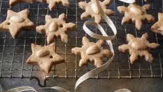 Healthy Christmas recipes - BBC Food