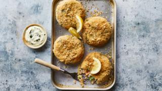 Salmon fish cakes recipe - BBC Food