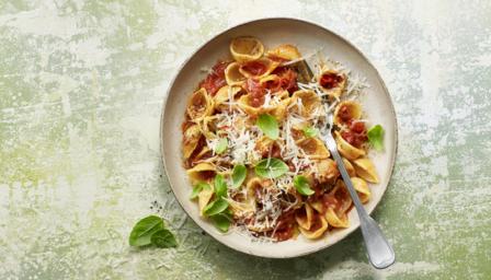 Cherry Tomato Pasta Recipe - BBC Food