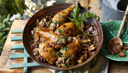 Healthy slow cooker chicken recipe - BBC Food