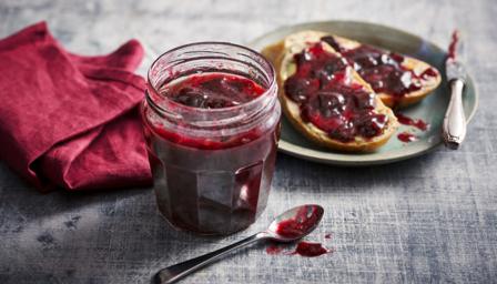 Crab apple jelly recipe - BBC Food