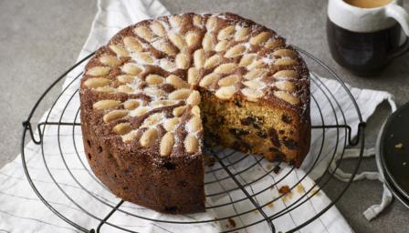 Dan Lepard's Dundee cake bakealong: DONE! | Life and style | The Guardian