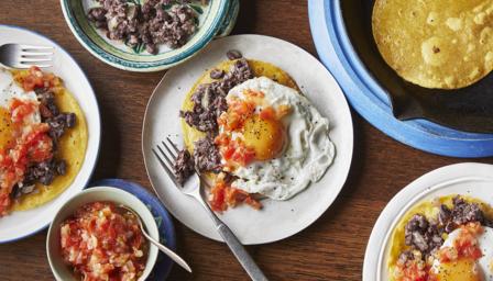 Spicy Mexican eggs (huevos rancheros) recipe - BBC Food