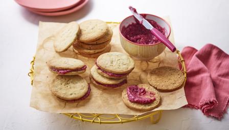 Lemon basil shortbread