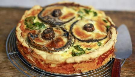 Spinach, mushroom and ricotta quiche with sautéed spinach recipe - BBC Food