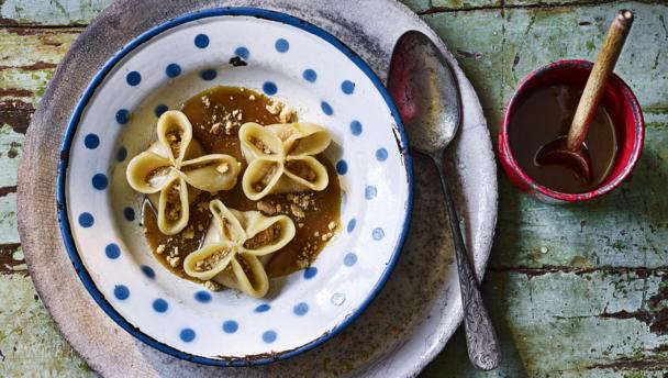 Apple momos recipe - BBC Food