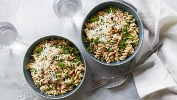 Easy pasta recipes - BBC Food