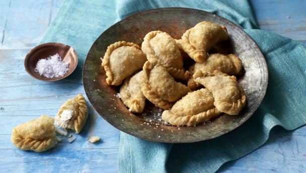 Samosa recipes - BBC Food