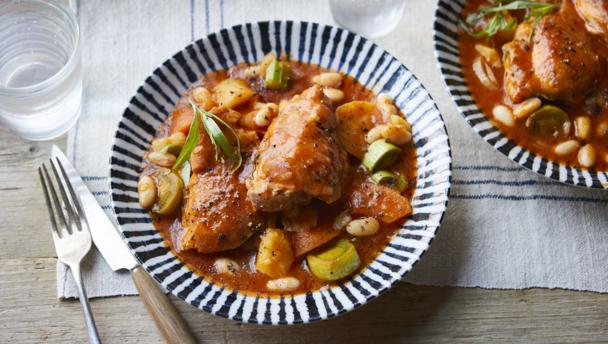 Healthy Slow Cooker Chicken Recipe - BBC Food