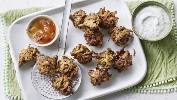 Onion bhajis recipe - BBC Food