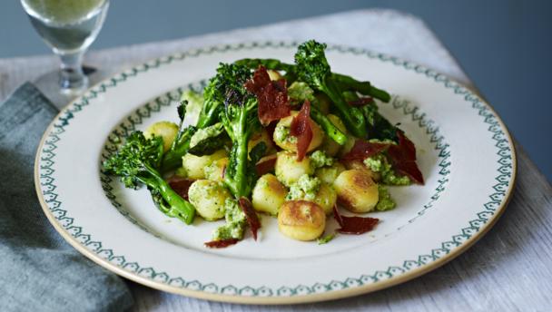 pan-fried_gnocchi_with_36887_16x9.jpg