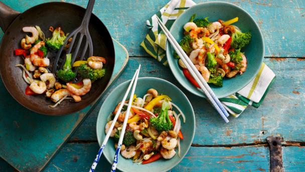 Prawn recipes - BBC Food