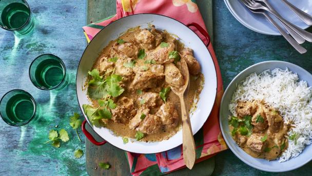 Slow cooker comfort food recipes - BBC Food