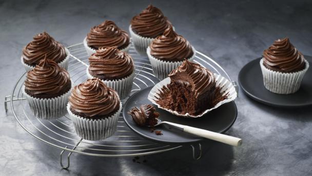 Vegan chocolate cupcakes recipe - BBC Food